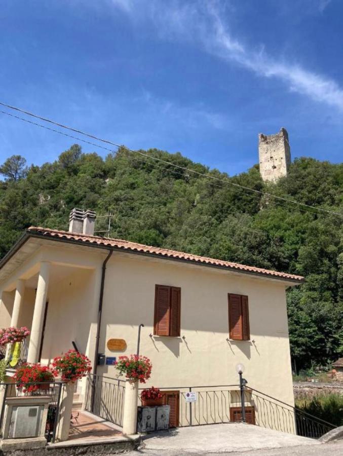 La Casa Dei Nonni Hotel Torre Orsina Exterior photo
